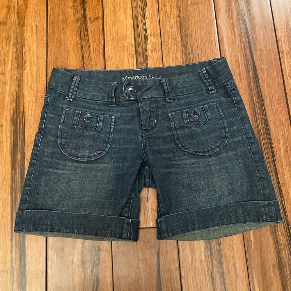 American Eagle women’s shorts